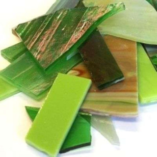 Chutes de verre vert