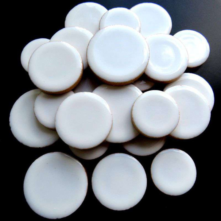 céramique ronde blanche